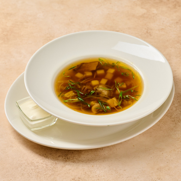 Вятская губница с трюфельным маслом и сметаной